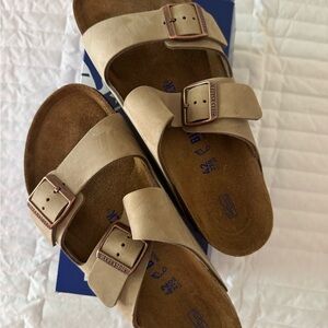 Birkenstock Arizona Tobacco Brown Sandals
